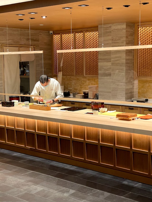 Sushi Kaneyoshi