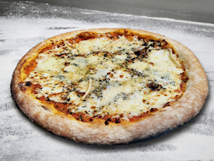 Photo n°7 de PIZZA OWLO Distributeur 24h/24 à Nantes (Pizzeria)