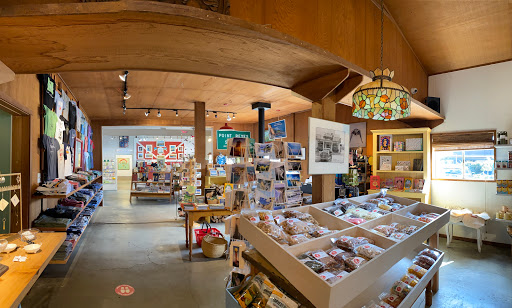 Toby's Feed Barn - Thumbnail