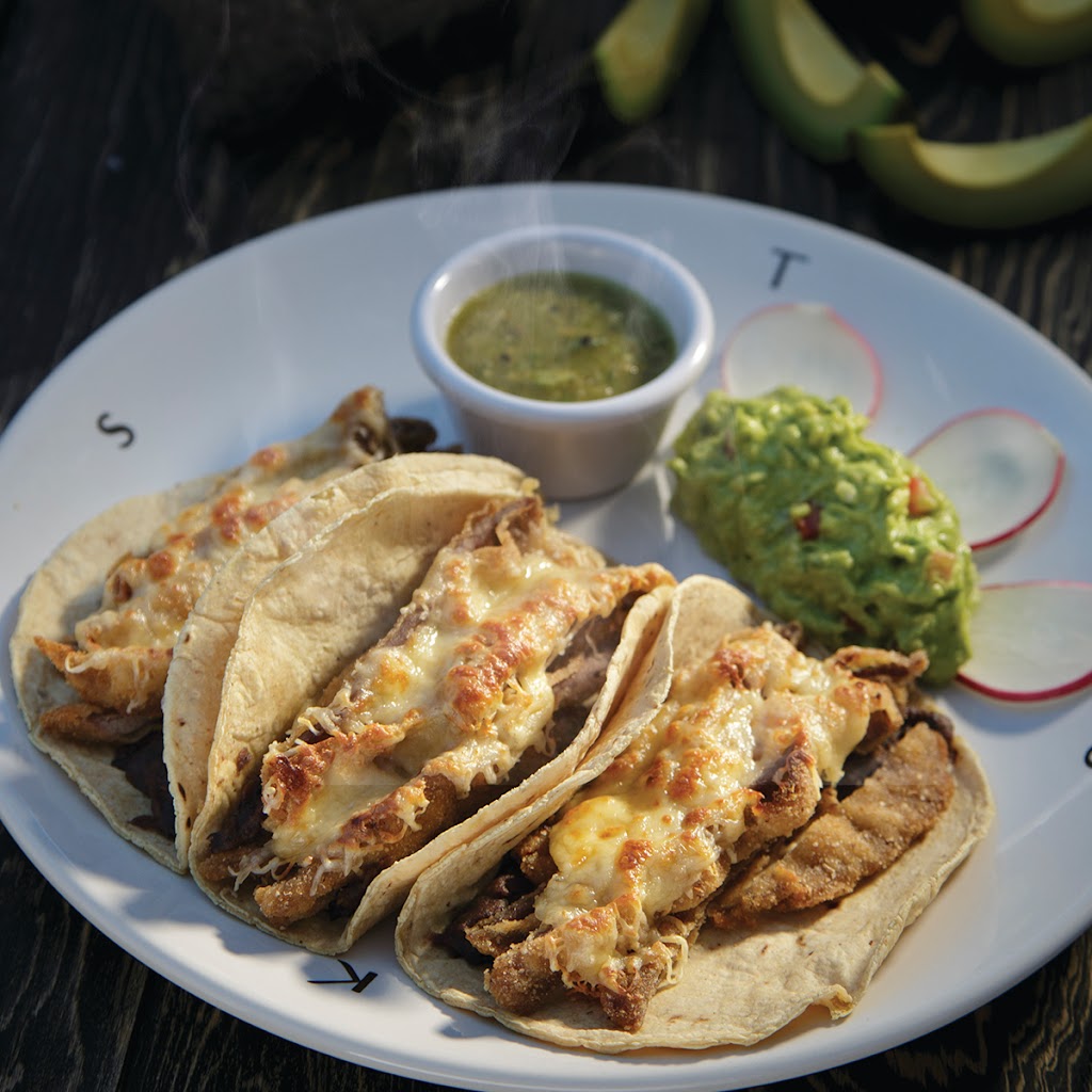 TACOS DE GUISADO