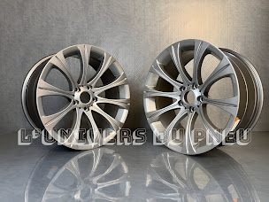 Photo n°5 de L'Univers du pneu à Taverny (Magasin de pneus)