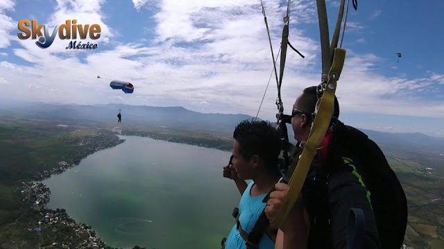 Skydive México - Paracaidismo Tequesquitengo