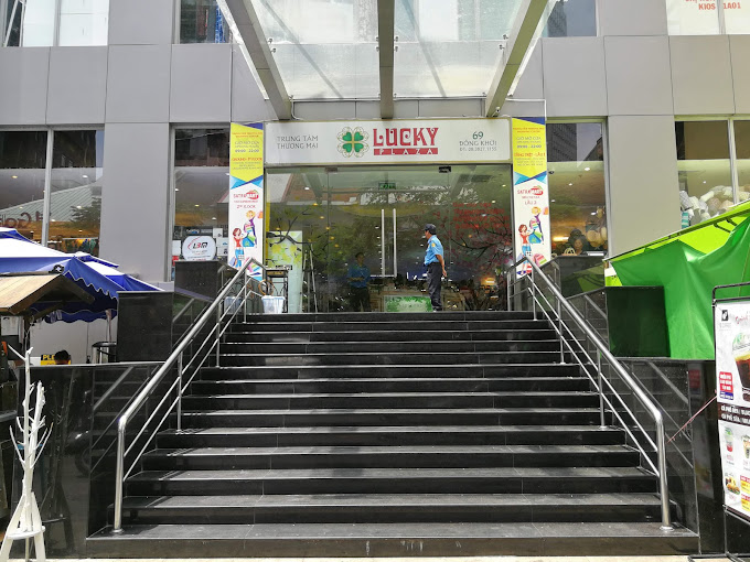 Lucky Plaza, Nguyễn Huệ, Bến Nghé, Quận 1, TPHCM