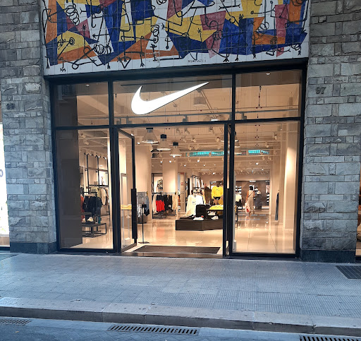 Nike Store Bari - Visual