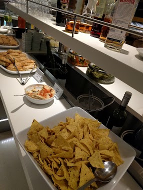 American Airlines Admirals Club, Author: Rodrigo Galicia