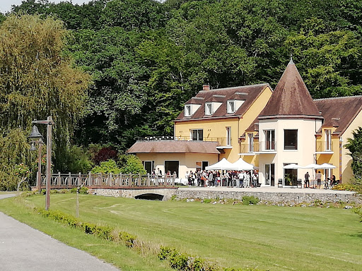 Photo de Le QG 28 - Villa avec piscine intérieure chauffée en Eure et loir à Illiers-Combray (28120)