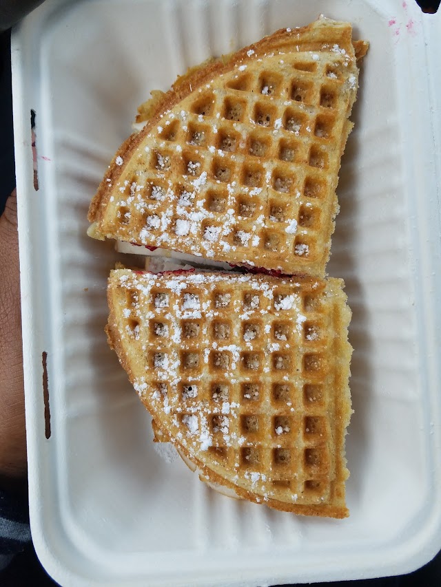Smaaken Waffle Sandwiches
