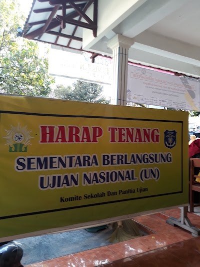Photos of School SMP Muhammadiyah 1 Surakarta