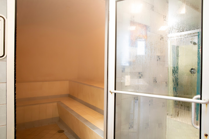 Archimedes Banya by null
