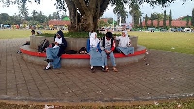 Photos of Alun-Alun Banyumas