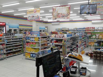 Photos of Indomaret RR Kaliurang