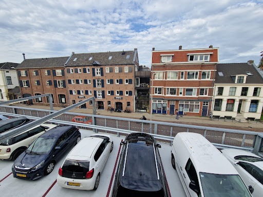 Instituut Loelle-Institut de Beaute Gallery - Netherlands