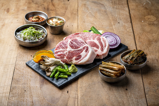 Korean BBQ Seongsu ilmirack by null