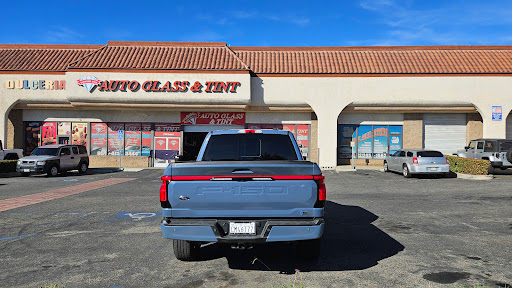 Diamond Star Auto Glass and Tint - Lake Elsinore Logo