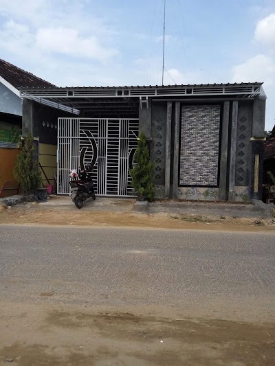 Photos of Irvie Hijab