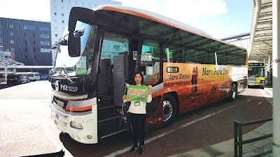 空港リムジンバス、高速バス、定期観光バス のりば（東口４番）