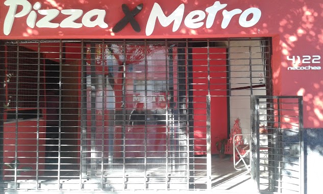 Pizza X Metro, Author: Brenda Magali