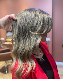 Photo n°18 de Thibault Trepeau coiffeur à Bordeaux (Salon de coiffure)