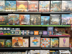 Photo n°18 de Librairie Papeterie FIXOT (Discount35),Cartes Pokémon, Cartes Lorcana, Presse, jeux de société, colis mondial Relay à Montauban-de-Bretagne (Magasin de cartes de collection)