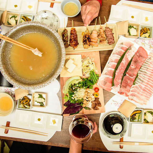 しゃぶしゃぶと島豚料理みなみ 那覇店