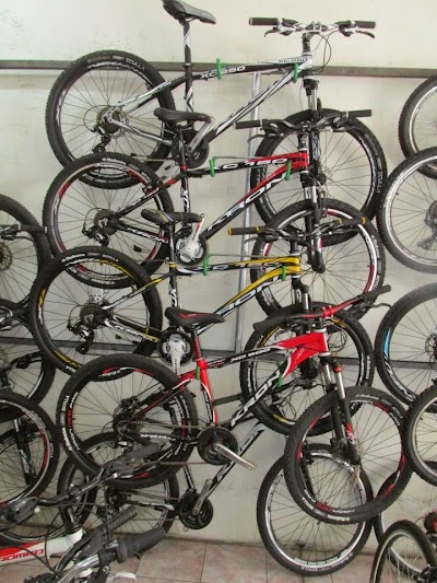 Photos of Alper Cycling