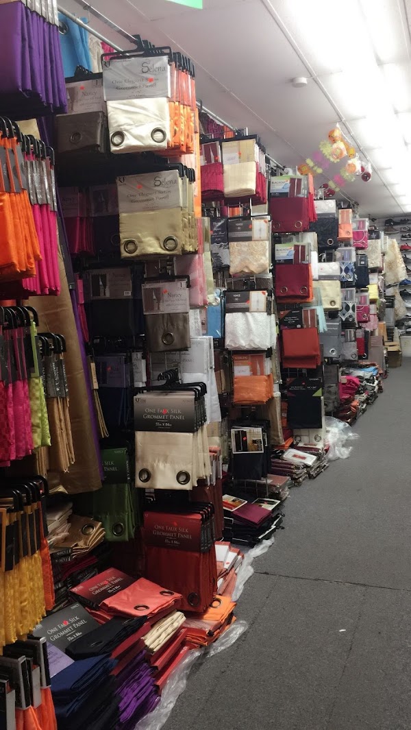 super discount store photo 1