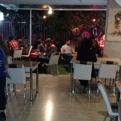 ÖZGÜN CAFE CANLI MÜZIK