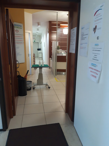 MEDICAL DIAGNOSTIC CENTER MONTELLO srl Logo