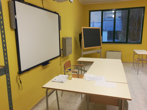 CPIA "Nelson Mandela" - Sede Oreto Stazione: Scuola media per adulti. - Thumbnail