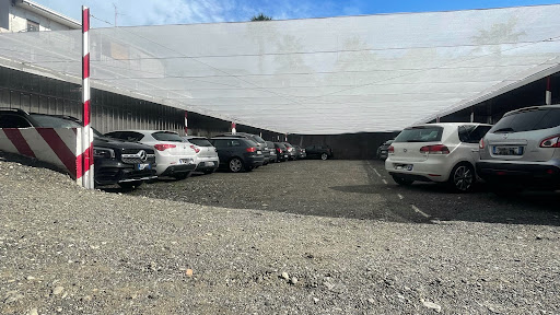 Parcheggio a 50m scuola Allievi Carabinieri RC
