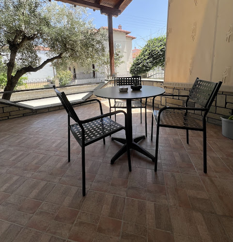 Villa Kostas Accommodations - Nea Vrasna - Αθλητικό συγκρότημα