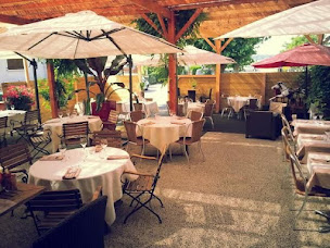 Photo n°4 de Restaurant les Sources à Saint-Sylvestre-Pragoulin (Restaurant)