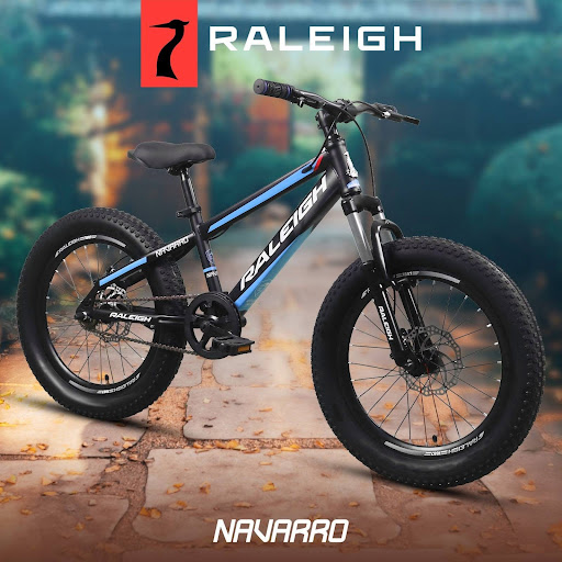 Have the best time cycling with Raleigh Navarro. ICR (Internal Cable Routing) keeps the cycle loo…