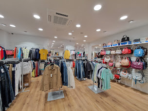 Photo n°20 de À l'Ombre Des Marques | Saint-Étienne à Saint-Étienne (Boutique d'articles de mode)