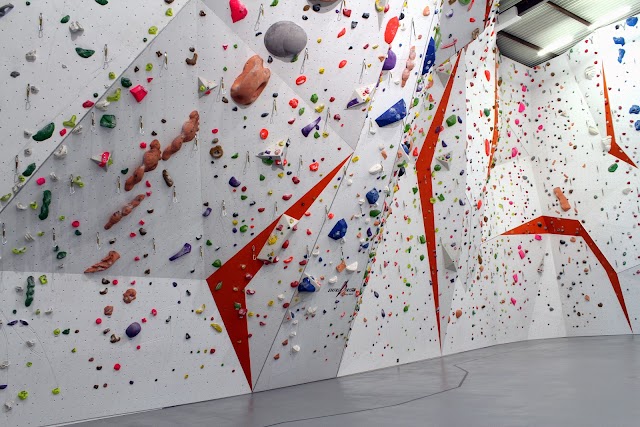 Grimper.ch SA - Rocspot - Salle d'escalade de Lausanne