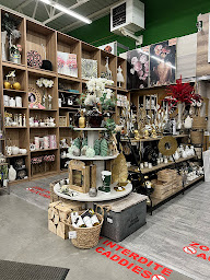 Photo n°1 de Au Carrousel Doré à Charmes (Magasin d'ameublement et de décoration)