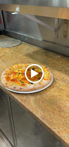 Photo 4 - Best Pizza
