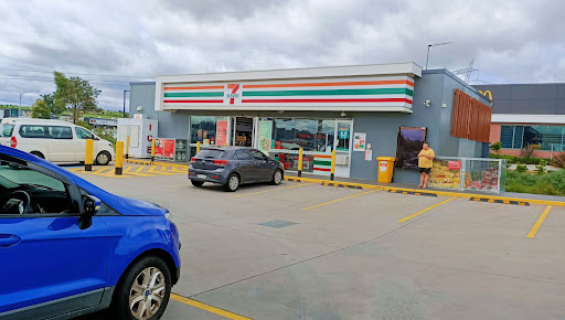 7-Eleven Emerald Hills