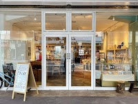 おみやげ・カフェ・図書館「しずおかのひみつ」- Gift.Cafe.Library