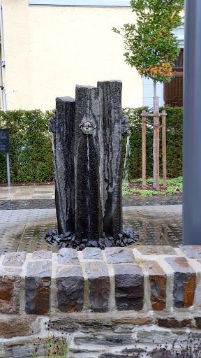 Brunnen "Vier Jahreszeiten" Denkmal Alte Synagoge - Thumbnail