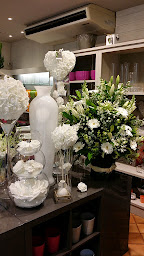 Photo n°40 de Nedellec-Rivière fleuriste depuis 1896 à Étampes (Fleuriste)