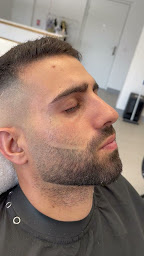 Photo n°20 de Le Muski Coiffeur / Barbier à Ozoir-la-Ferrière (Salon de coiffure)