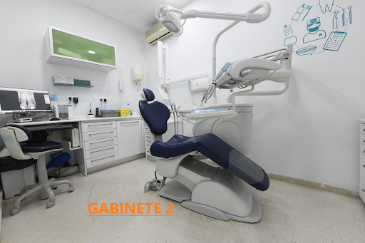 Clinica Dental Point - Dr. Francisco Castellanos