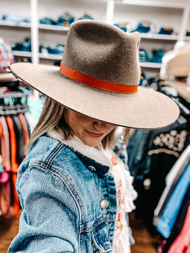 Mavericks Western Wear - Thumbnail