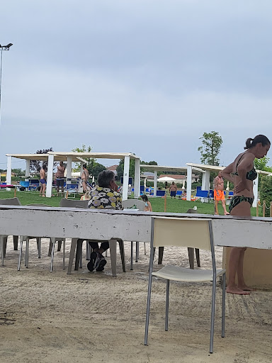 Le Piscine - Visual