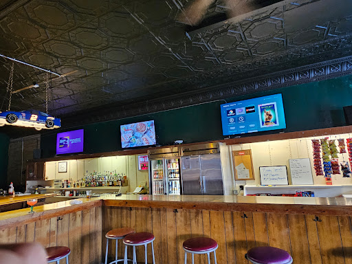 Burt's Bar - Visual