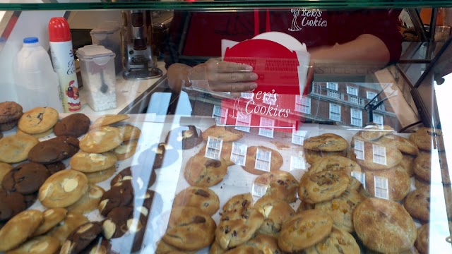 Ben's Cookies