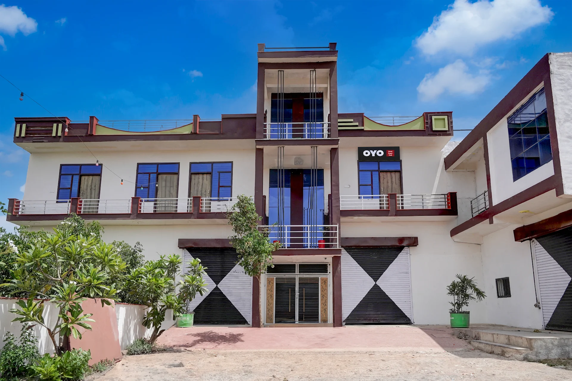 Hotel O Royal Park