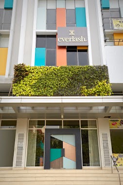 Everlash Kelapa Gading, Author: Everlash Kelapa Gading