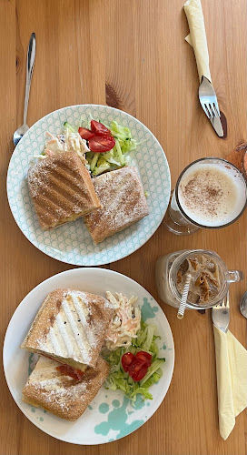 Mugs Cafe - Coffee shop